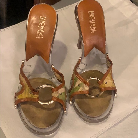 Micheal kors heels - Picture 2 of 7